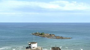 Flat à 1 quadra da Praia das Pitangueiras - Ar Condicionado - 6 Pessoas